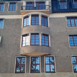 Kopplat fönster inåtgående